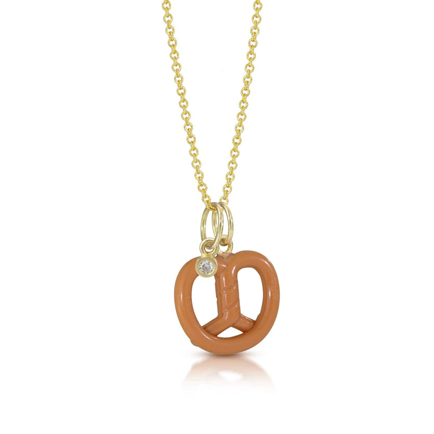 Pretzel charm with diamond in 18k yellow gold